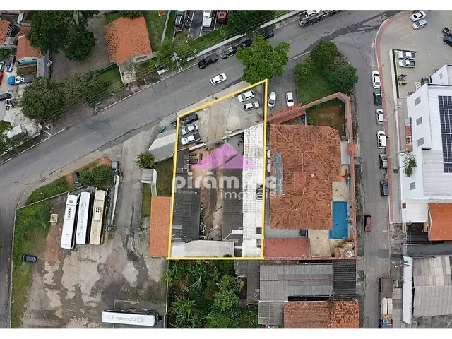 Prédio com 533m², para alugar, no bairro Vila Tesouro em São José dos Campos