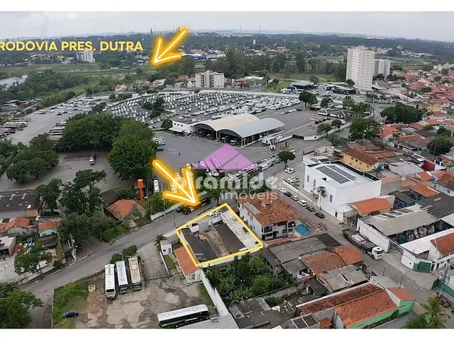 Prédio com 533m², para alugar, no bairro Vila Tesouro em São José dos Campos
