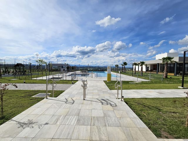 Terreno com 330m², à venda, no bairro Loteamento Terras Alpha São José dos Campos em São José dos Campos