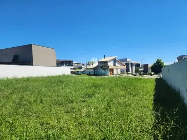 Terreno com 600m², à venda, no bairro Condomínio Residencial Colinas do Paratehy em São José dos Campos