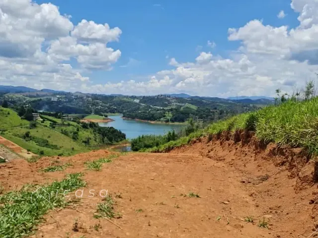 Terreno com 974m², à venda, no bairro Igaratá em Igaratá