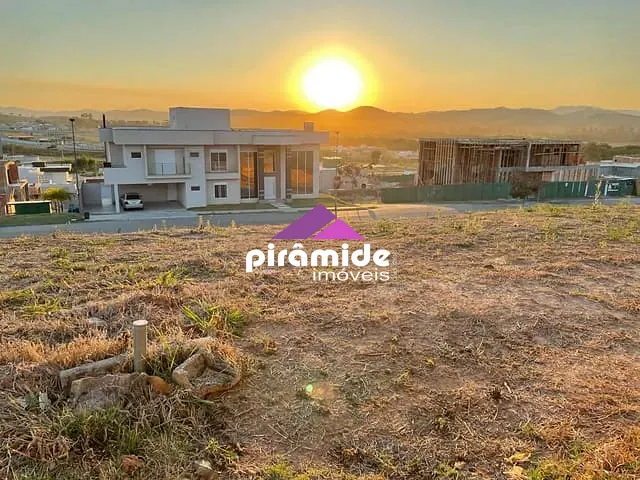 Terreno com 602m², à venda, no bairro Urbanova em São José dos Campos