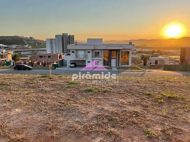 Terreno com 602m², à venda, no bairro Urbanova em São José dos Campos