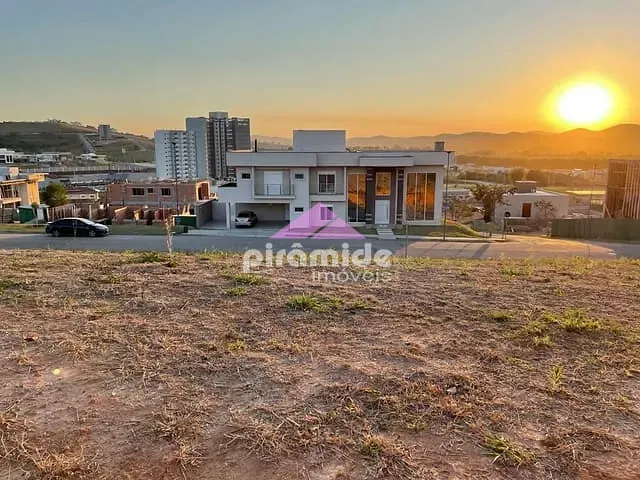 Terreno com 602m², à venda, no bairro Urbanova em São José dos Campos