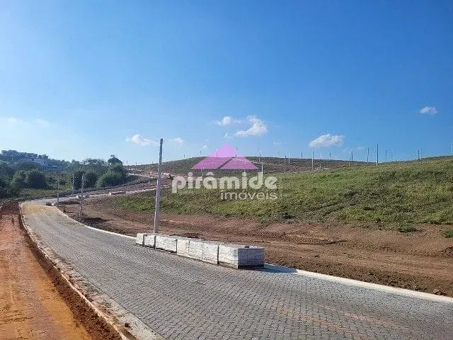 Terreno com 332m², à venda, no bairro Urbanova em São José dos Campos