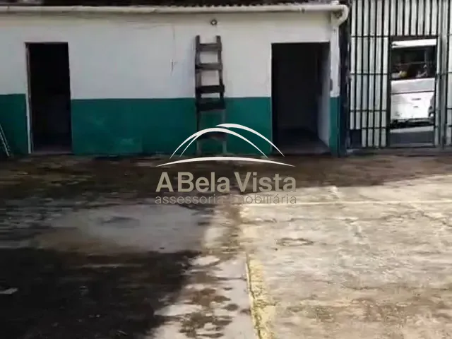 Terreno com 280m², para alugar, no bairro Vila Mercês em Carapicuíba
