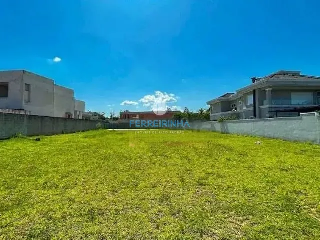 Terreno com 1200m², à venda, no bairro Condomínio Chácara Serimbura em São José dos Campos