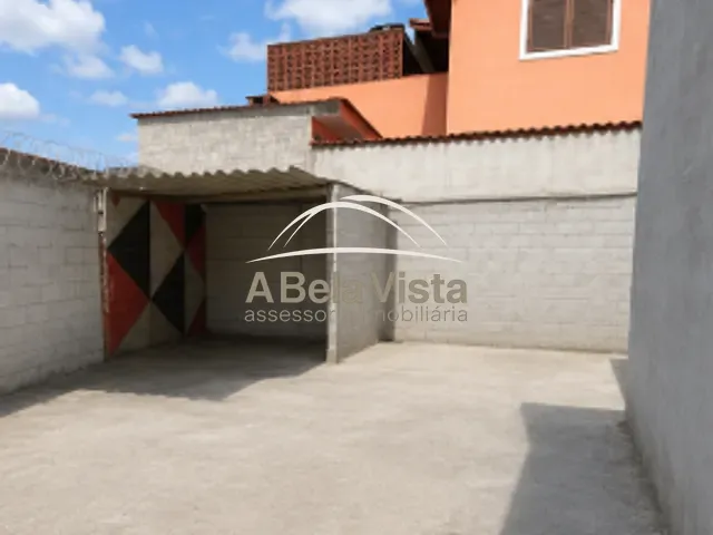 Terreno com 250m², à venda, no bairro Parque Santa Teresa em Carapicuíba