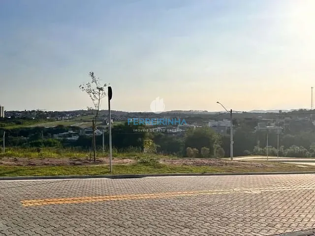 Terreno com 332m², à venda, no bairro Loteamento Terras Alpha São José dos Campos em São José dos Campos