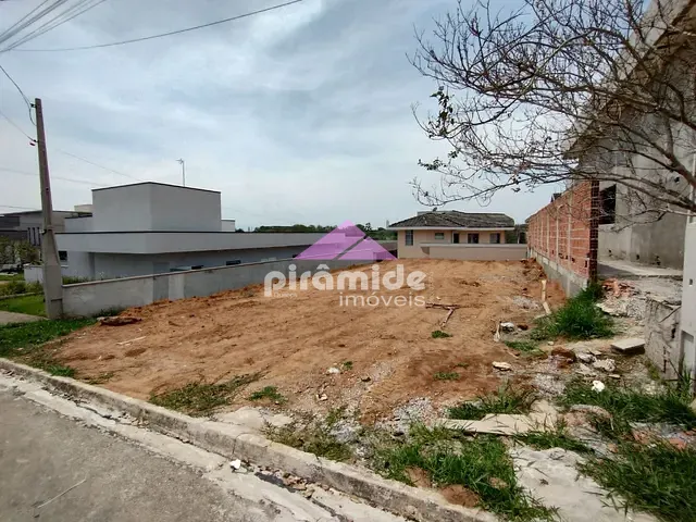 Terreno com 300m², à venda, no bairro Condomínio Terras do Vale em Caçapava
