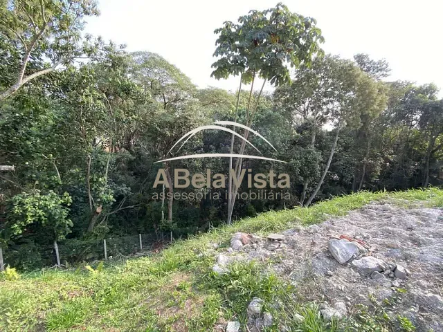 Terreno com 622m², à venda, no bairro Chácara Moinho Velho em Carapicuíba