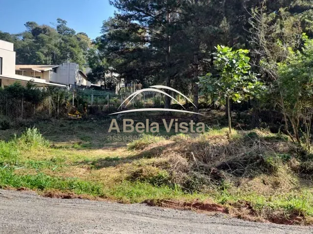 Terreno com 1420m², à venda, no bairro Chácara Santa Lúcia em Carapicuíba