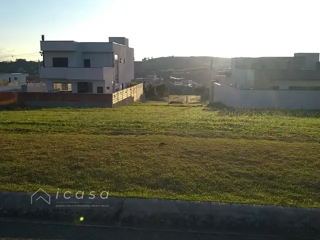 Terreno com 315m², à venda, no bairro Itapecerica em Taubaté