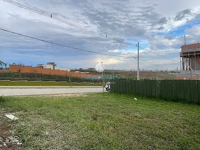 Terreno com 330m², à venda, no bairro Terras Alpha São José dos Campos em São José dos Campos
