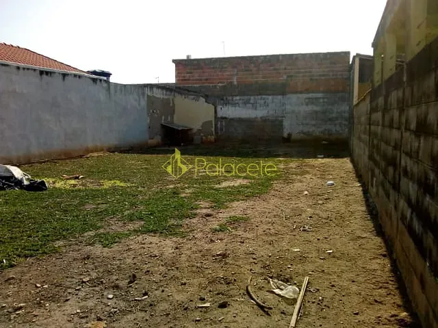 Terreno com 225m², à venda, no bairro Engenheiro Neiva em Guaratinguetá