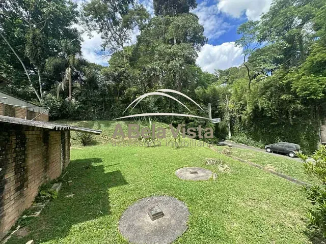 Terreno com 1000m², à venda, no bairro Recanto Impla em Carapicuíba