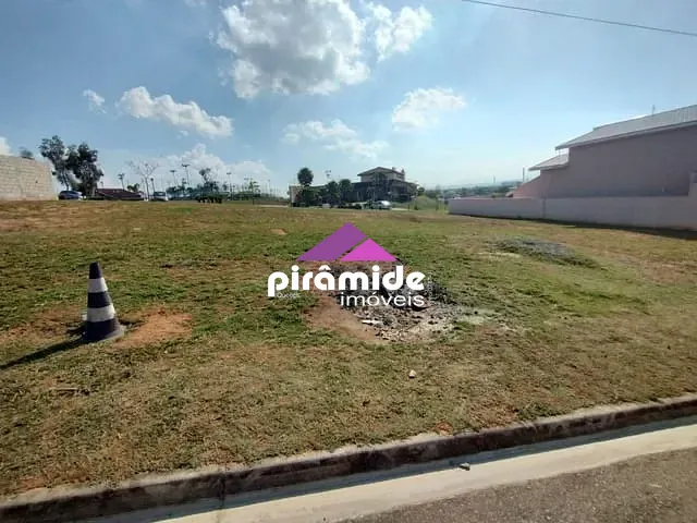 Terreno com 355m², à venda, no bairro Bairro do Grama em Caçapava