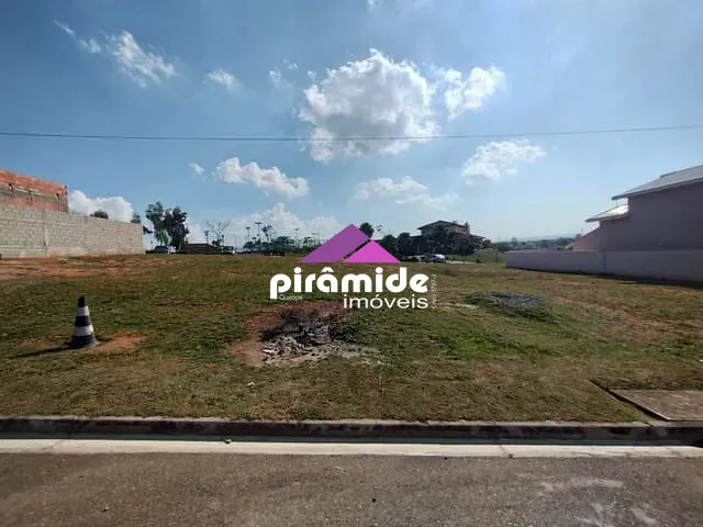 Terreno com 355m², à venda, no bairro Bairro do Grama em Caçapava