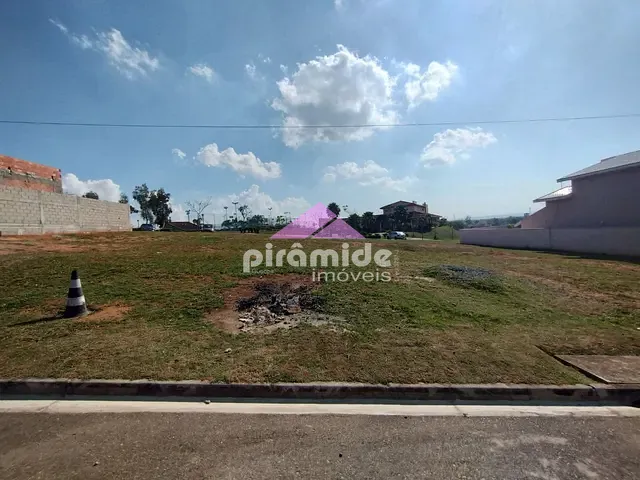 Terreno com 355m², à venda, no bairro Bairro do Grama em Caçapava