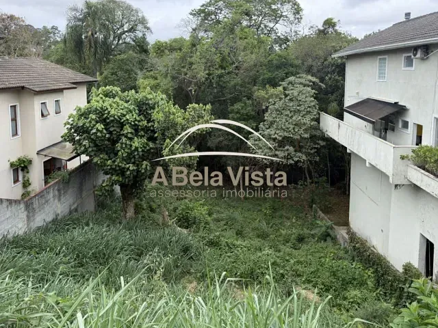 Terreno com 516m², à venda, no bairro Golf Gardens em Carapicuíba