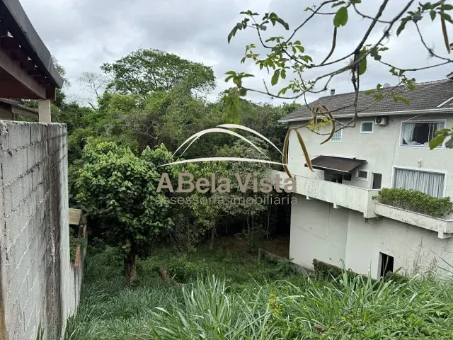 Terreno com 516m², à venda, no bairro Golf Gardens em Carapicuíba