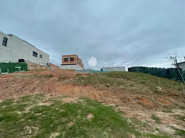 Terreno com 330m², à venda, no bairro Loteamento Terras Alpha São José dos Campos em São José dos Campos