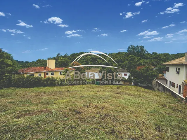 Terreno com 1000m², à venda, no bairro Recanto Impla em Carapicuíba
