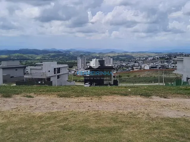 Terreno com 334m², à venda, no bairro Terras Alpha - Urbanova em São José dos Campos