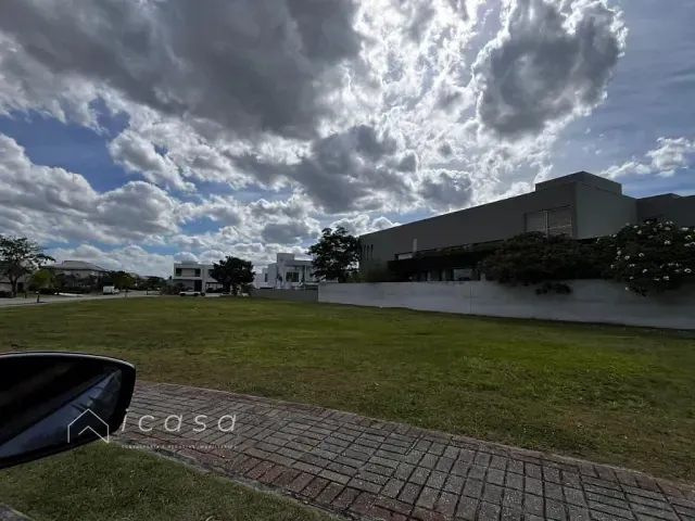 Terreno com 1390m², à venda, no bairro Condomínio Chácara Serimbura em São José dos Campos