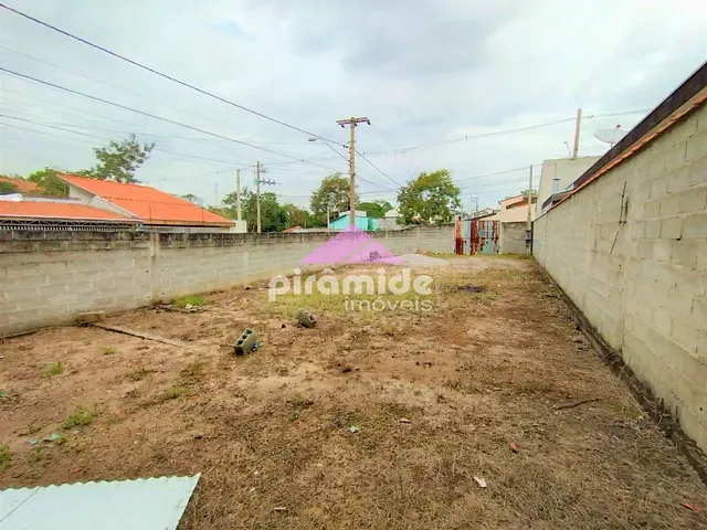 Terreno com 243m², à venda, no bairro Loteamento Villa Branca em Jacareí
