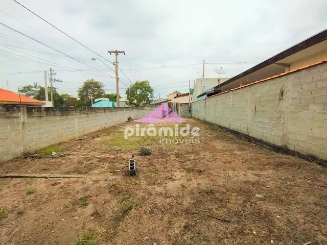 Terreno com 243m², à venda, no bairro Loteamento Villa Branca em Jacareí