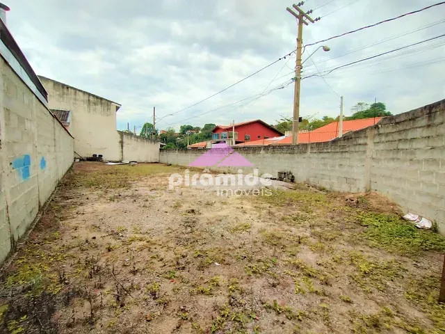 Terreno com 243m², à venda, no bairro Loteamento Villa Branca em Jacareí