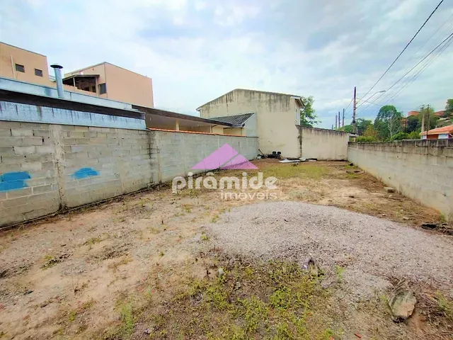 Terreno com 243m², à venda, no bairro Loteamento Villa Branca em Jacareí
