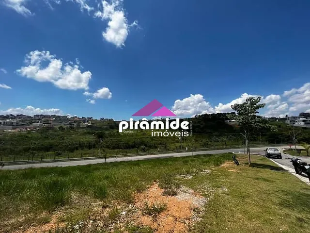 Terreno com 451m², à venda, no bairro Urbanova em São José dos Campos