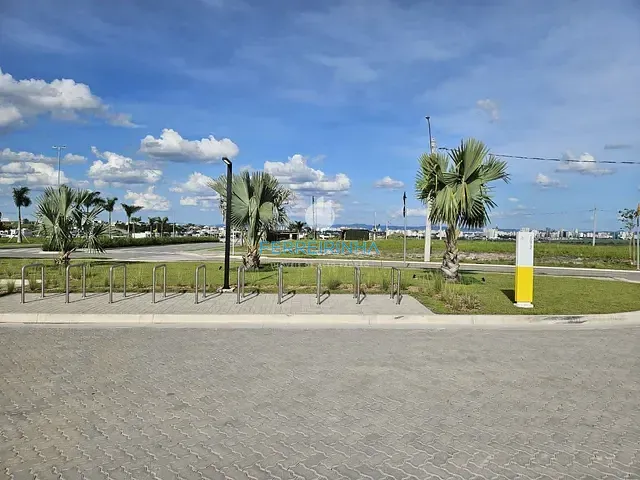 Terreno com 330m², à venda, no bairro Urbanova em São José dos Campos