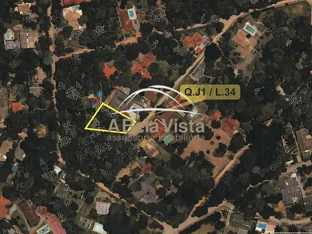 Terreno com 860m², à venda, no bairro Jardim Colibri em Cotia
