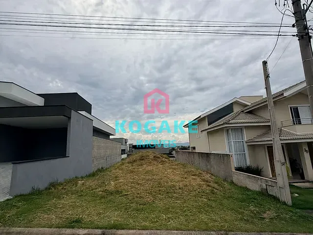 Terreno com 250m², à venda, no bairro Residencial Colinas em Caçapava