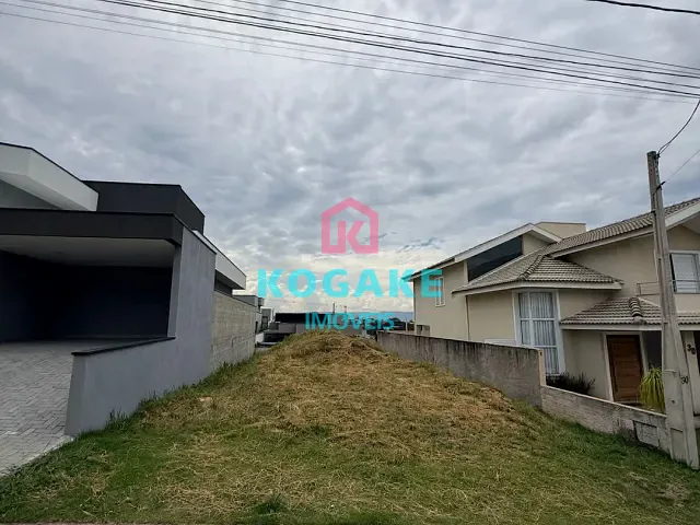 Terreno com 250m², à venda, no bairro Residencial Colinas em Caçapava