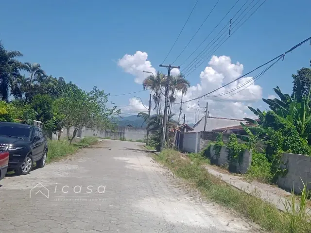 Terreno com 3240m², à venda, no bairro Pontal de Santa Marina em Caraguatatuba