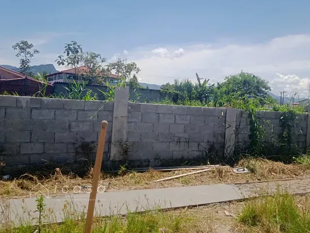 Terreno com 3240m², à venda, no bairro Pontal de Santa Marina em Caraguatatuba