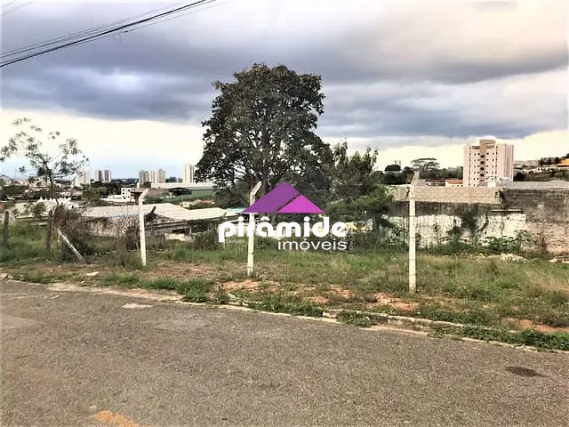 Terreno com 803m², à venda, no bairro Jardim Paulista em Taubaté