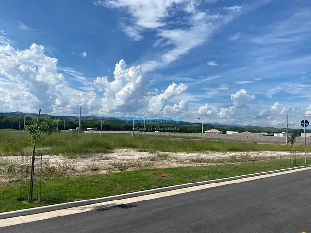 Terreno com 451m², à venda, no bairro Urbanova em São José dos Campos