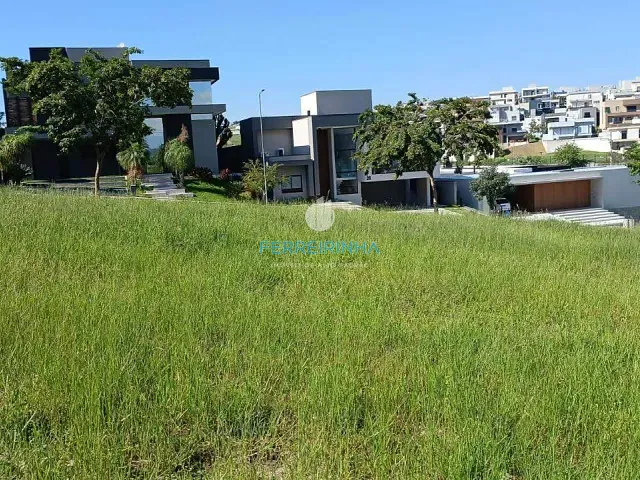 Terreno com 601m², à venda, no bairro Condomínio Residencial Colinas do Paratehy em São José dos Campos