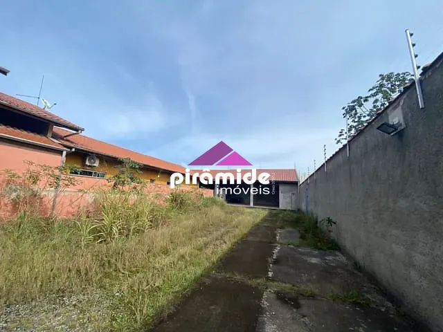Terreno com 320m², à venda, no bairro Pontal de Santa Marina em Caraguatatuba