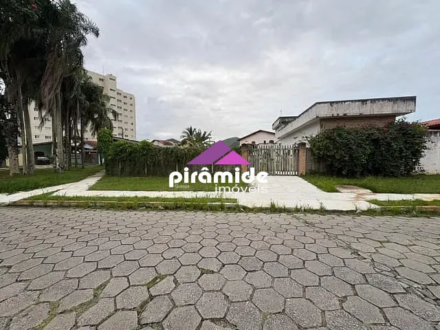 Terreno com 777m², à venda, no bairro Prainha em Caraguatatuba