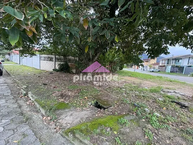 Terreno com 1623m², à venda, no bairro Martim de Sá em Caraguatatuba