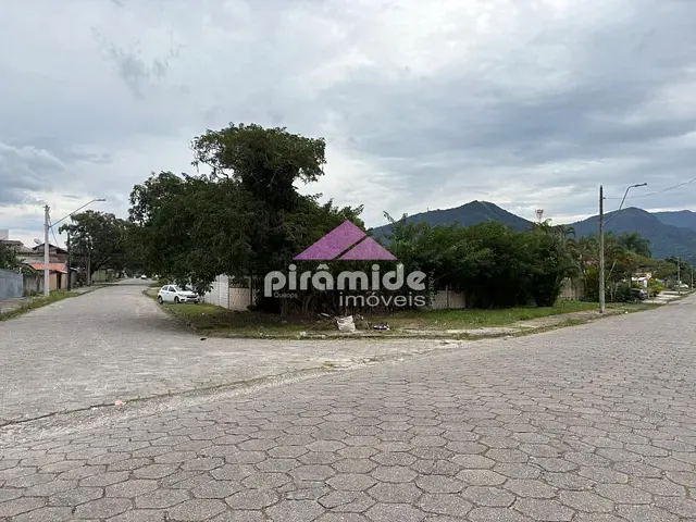 Terreno com 1623m², à venda, no bairro Martim de Sá em Caraguatatuba