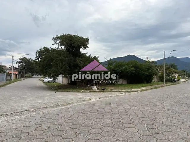 Terreno com 1623m², à venda, no bairro Martim de Sá em Caraguatatuba