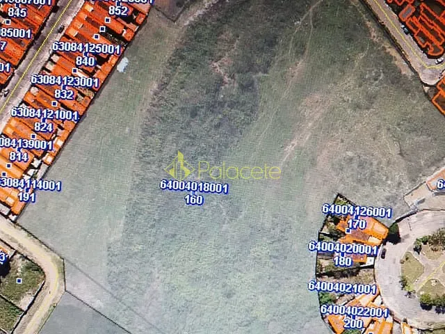 Terreno à venda, no bairro Parque Urupês em Taubaté