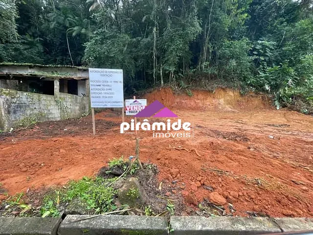 Terreno com 538m², à venda, no bairro Verde Mar em Caraguatatuba